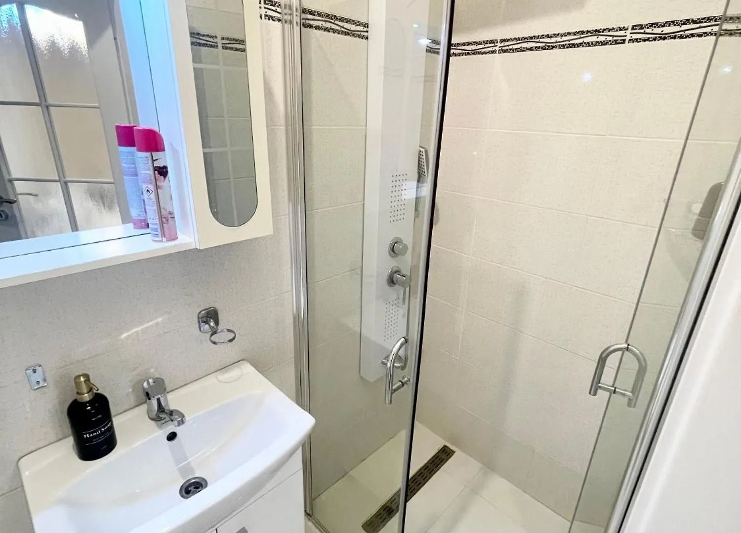 Prime 4 Apartment Bucharest